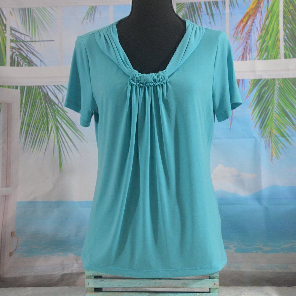 2/$10 Sag Harbor Stretch Top Sz Small MUST BUNDLE FOR THIS PRICE